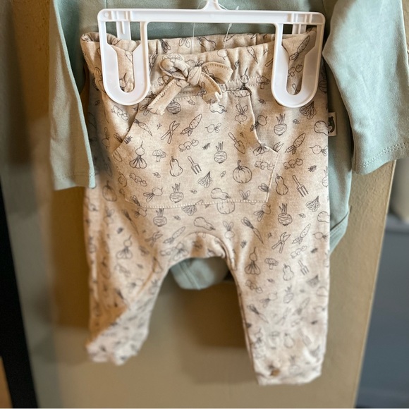 Rabbit + Bear BNWT 3-6m - Picture 2 of 2